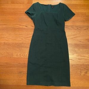 Ann Taylor green plaid dress- Size 4
